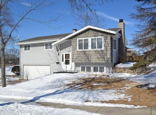 520 Locust Dr, West Bend, WI 53095
