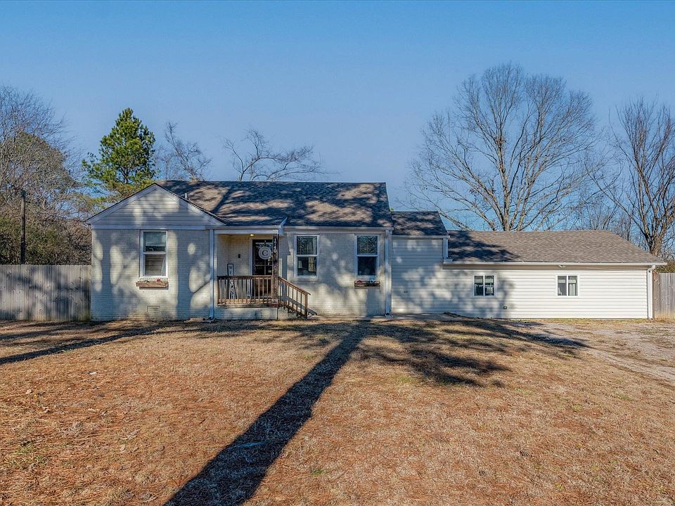 1st image of 1740 Donelson Dr