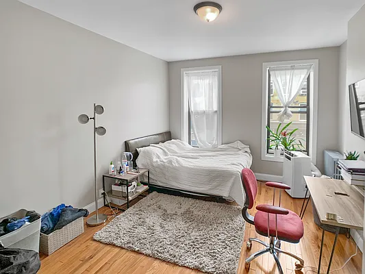Rented by Compass | media 2