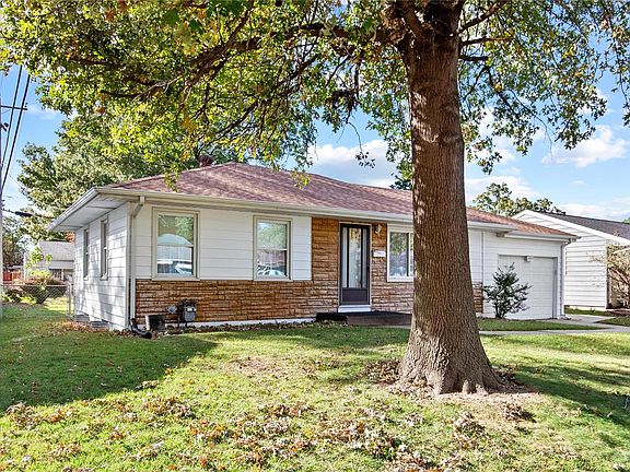 2nd image of 2929 Fortune Dr