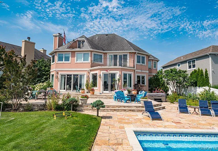 37 Crescent Cove Cir — Photo 34