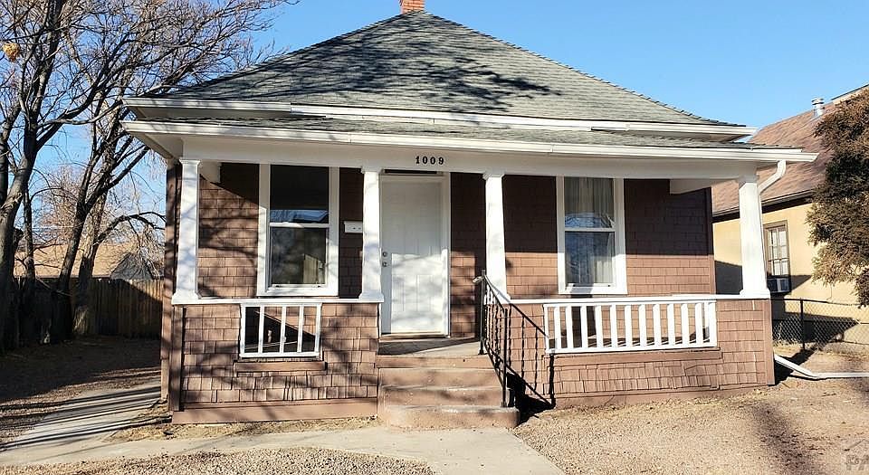 1st image of 1009 E 6th St