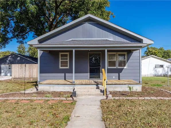 708 Mill St, Neodesha, KS 66757