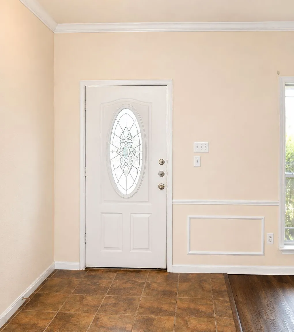 3 bed, 2176 sqft, $1,875 — Photo 4