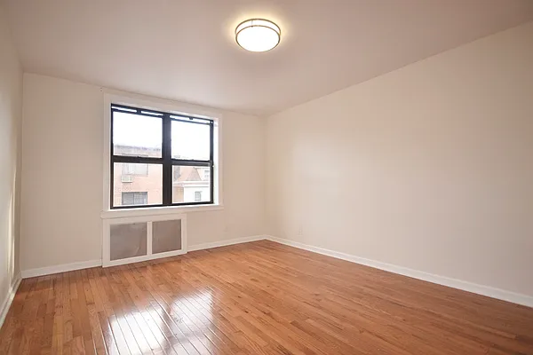 Rented by Silverstein Collection LLC  | media 16