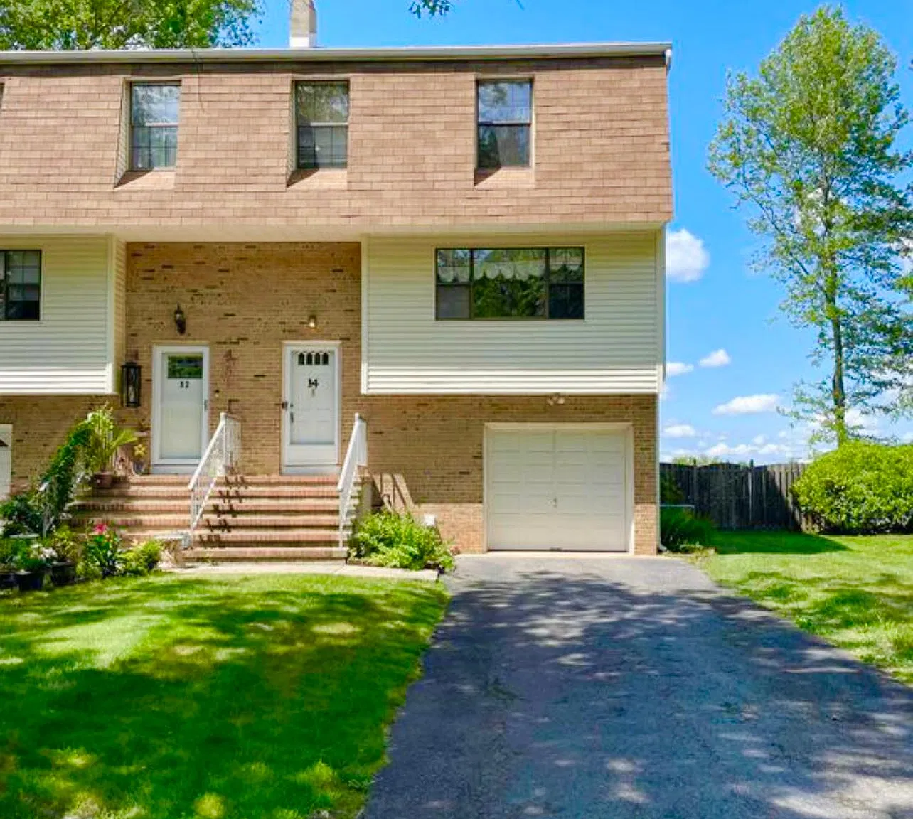4 bed, 2077 sqft, $4,100 — Photo 1