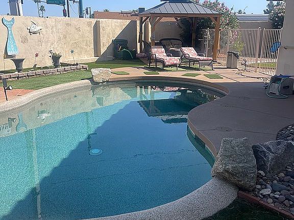 4th image of 1416 W Villa Theresa Dr