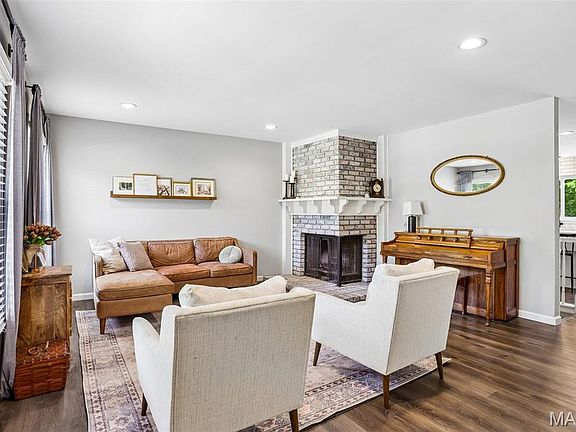 4th image of 16471 Fullerton Meadows Dr