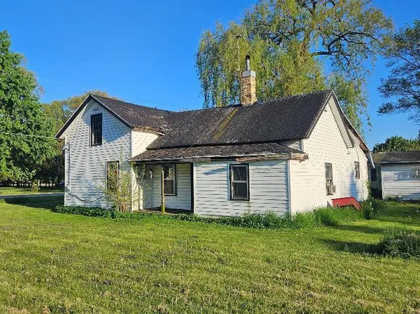 W3305 2nd STREET, East Troy, WI 53120