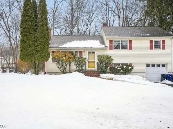 22 Springbrook Rd, Livingston Twp., NJ 07039