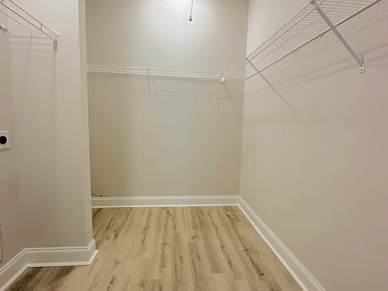 1227 University Ln #C — Photo 11