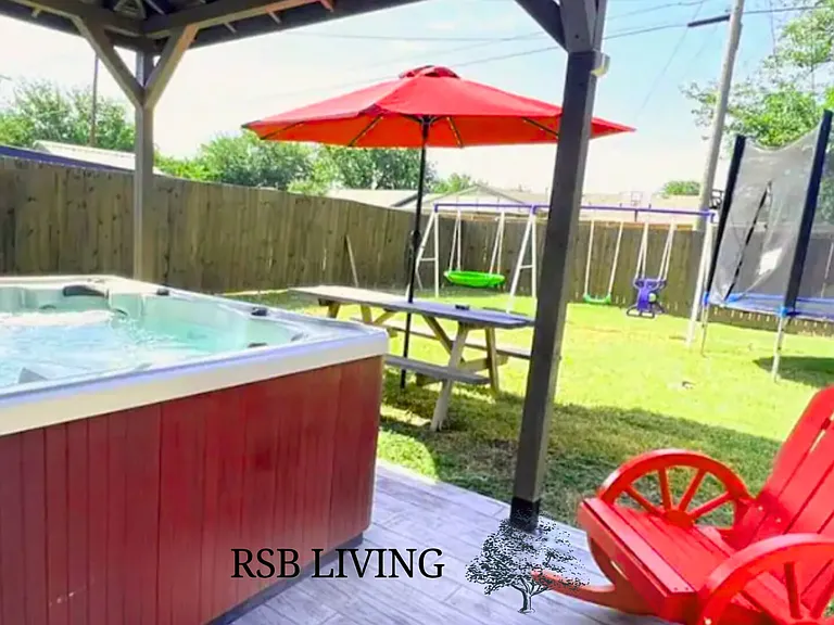 Jasmine Ln — Photo 1