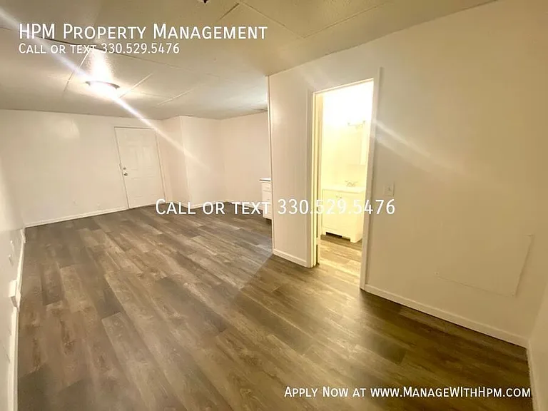 1214 Woodward Pl NW #3 — Photo 4