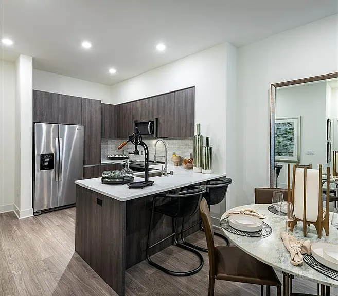 Kinley West LA — Photo 1