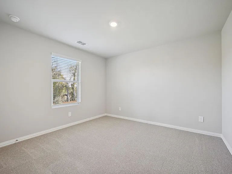 1412 Bridgestone Dr — Photo 23