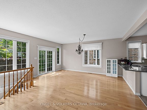 3rd image of 205 Cairnsmore Cir