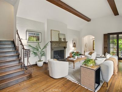 2256 Bronson Hill Dr, Los Angeles, CA, 90068