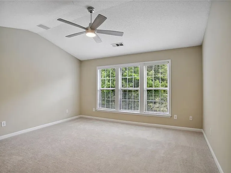 3611 Elkhorn Ct — Photo 13