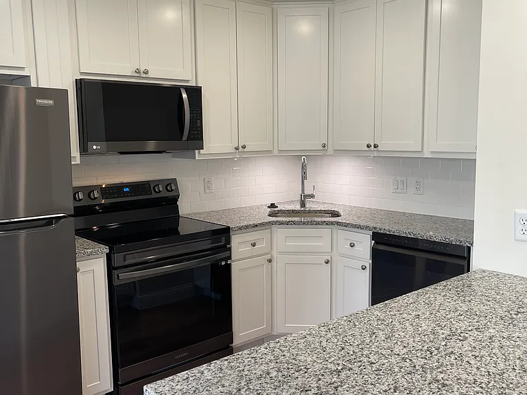 Woodchase Apartments — Photo 18