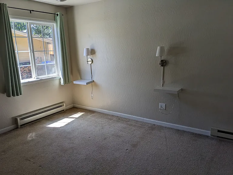 bedroom - view 2