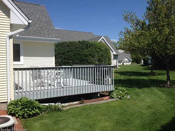 3rd image of 4 Alexandra Ln