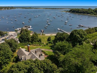 916 Main Street, Cotuit, MA, 02635