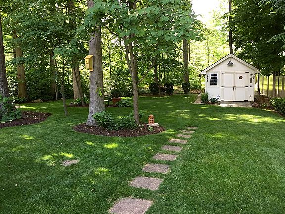 4th image of 5228 Bracken Dr