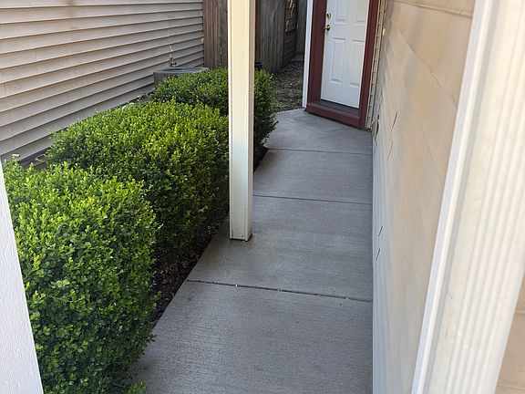 3rd image of 4906 NW 1st Ave