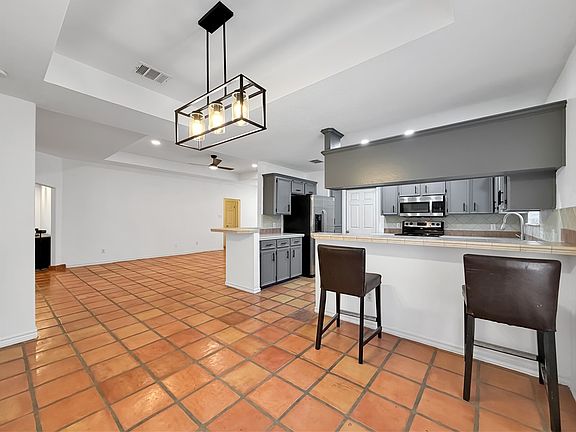 4th image of 4214 Valley Cir