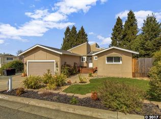 425 Ridgewood Dr, Martinez, CA 94553