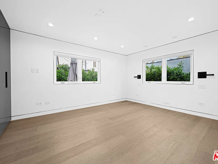 1211 S Sherbourne Dr #2 — Photo 7