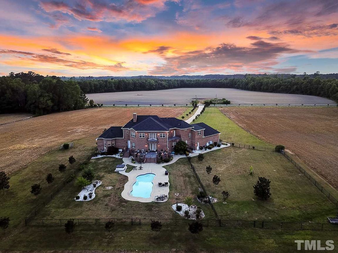 495 Mallard Rd, Smithfield, NC 27577 Zillow