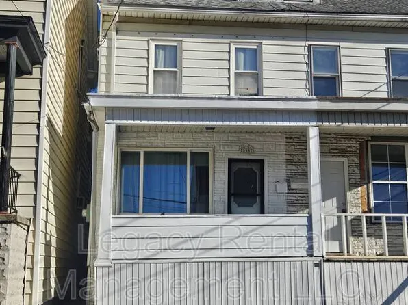 899 W Coal St, Shenandoah, PA 17976