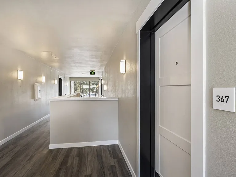 Stillwater Crossing Apartments — Photo 17