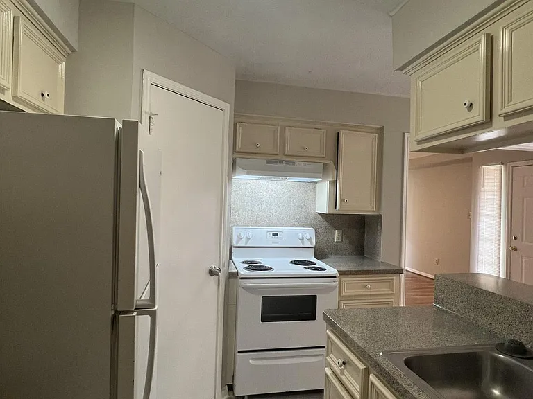 11507 Meadow Ln #C — Photo 8
