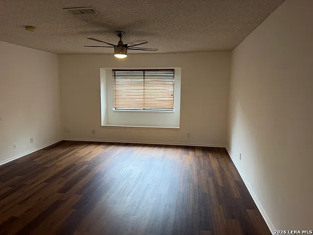 1503 Kingsbridge — Photo 19