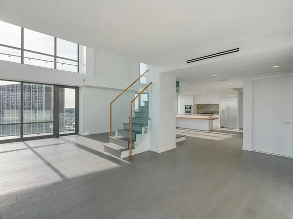 320 Adolphus Avenue image 9 of 35