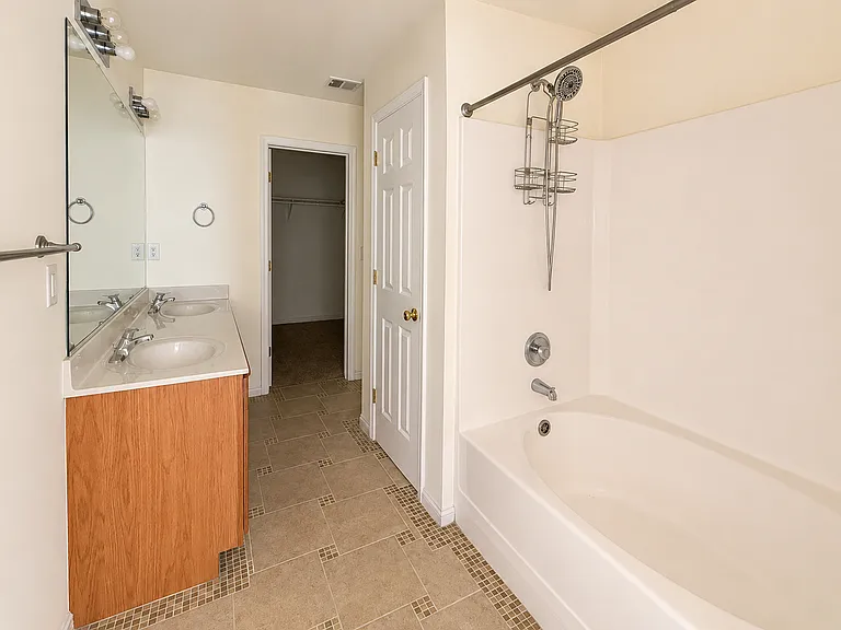 2610 Chatfield Dr — Photo 35