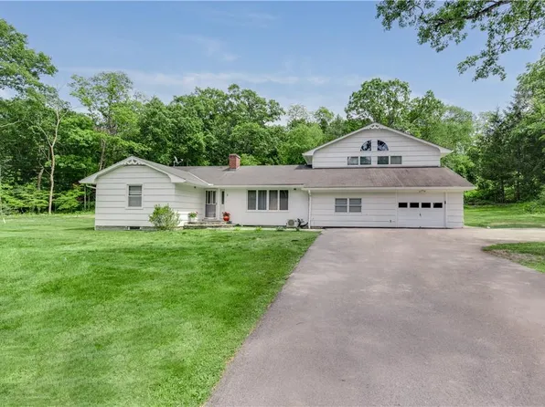 2 Dogwood Road, Hopewell Junction, NY 12533