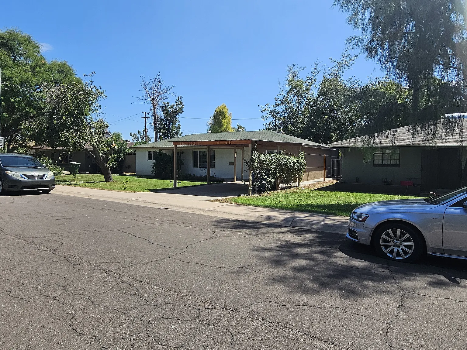 4 bed, 1950 sqft, $2,700 — Photo 2