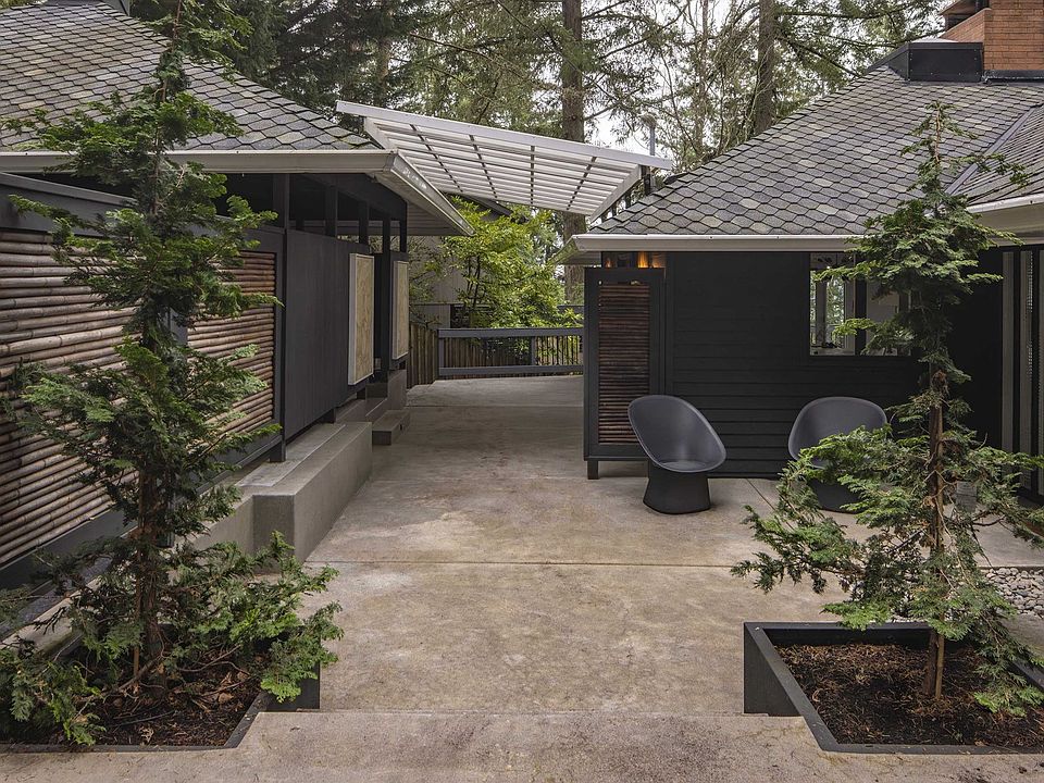 1st image of 3340 SW Fairmount Blvd