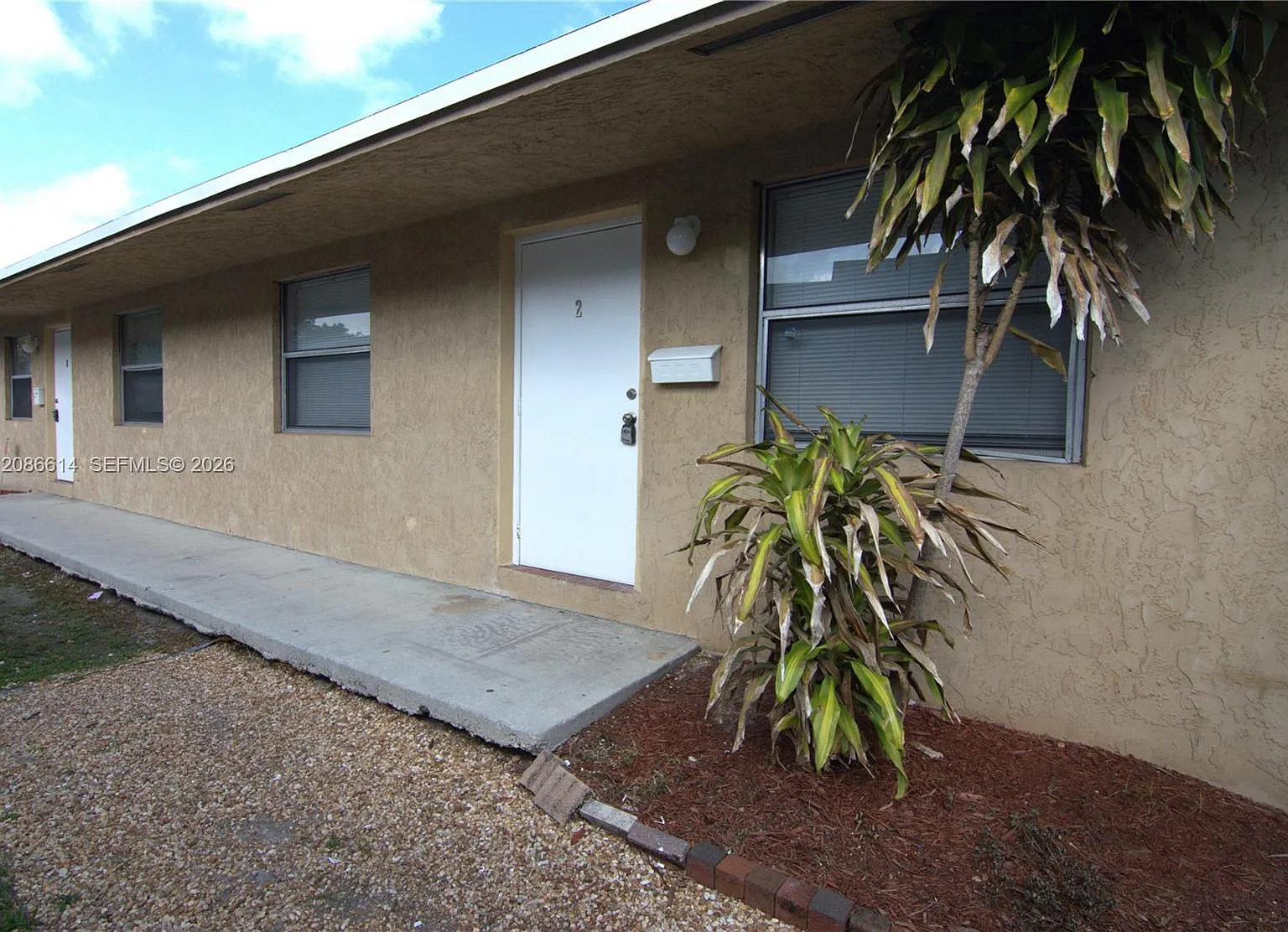 Carver Heights — Photo 1