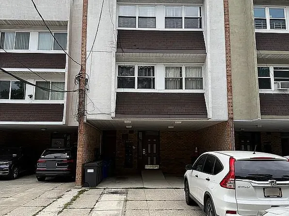 119-49 6th Ave, College Point, NY 11356