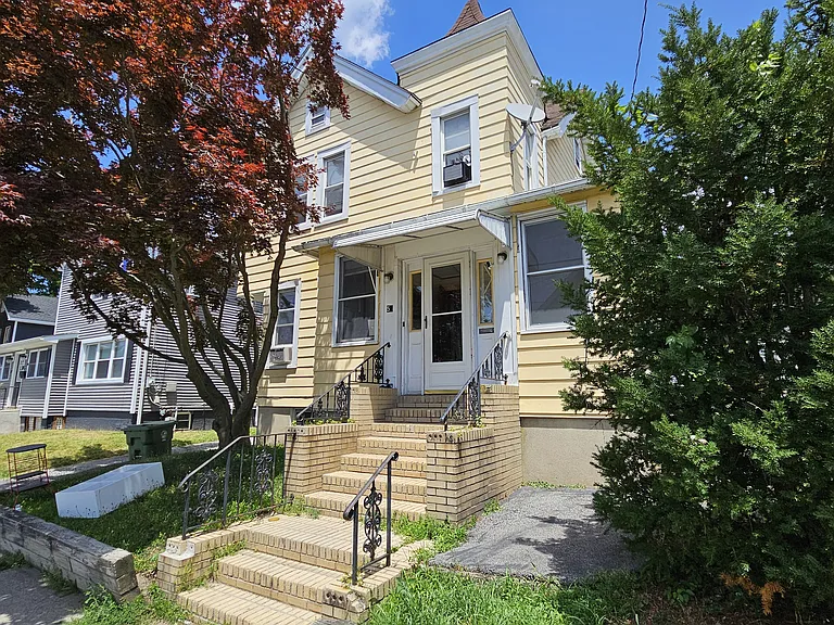 57 Prince St — Photo 1