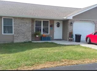 207 Wildrose Ln #A, Marion, IL 62959