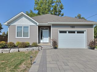 190 Broad St, North Middlesex, ON N0M 2K0