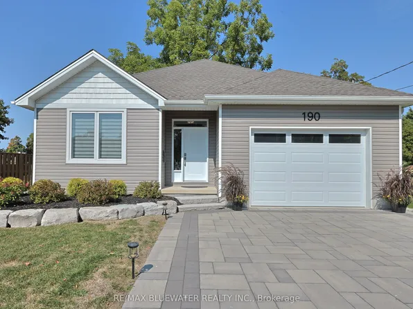 190 Broad St, North Middlesex, ON N0M 2K0