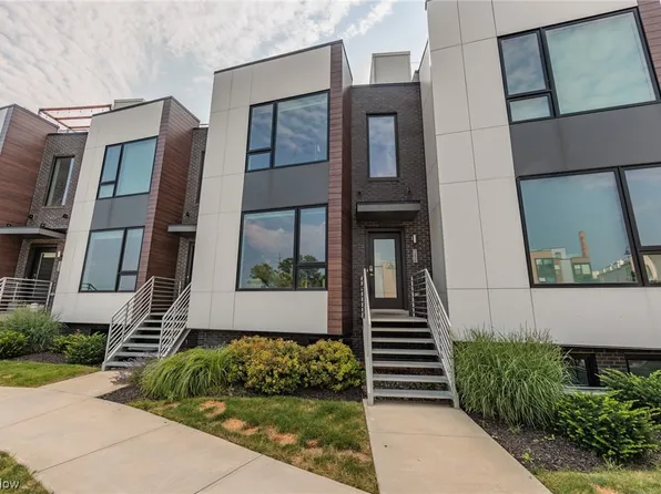 1258 W 70th St #I, Cleveland, OH 44102