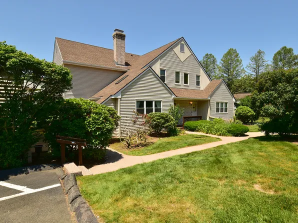11 Thistle Way APT D, East Windsor, CT 06016
