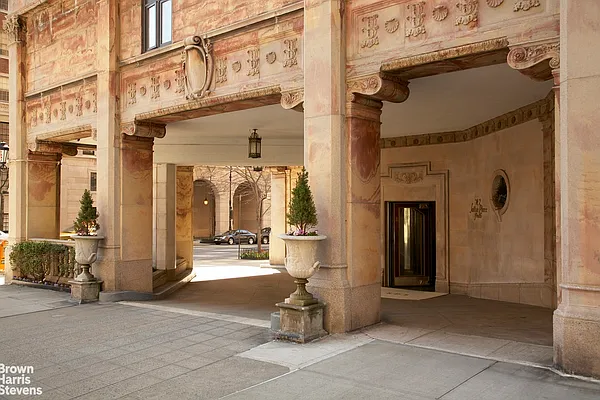 Sold by Brown Harris Stevens | media 23